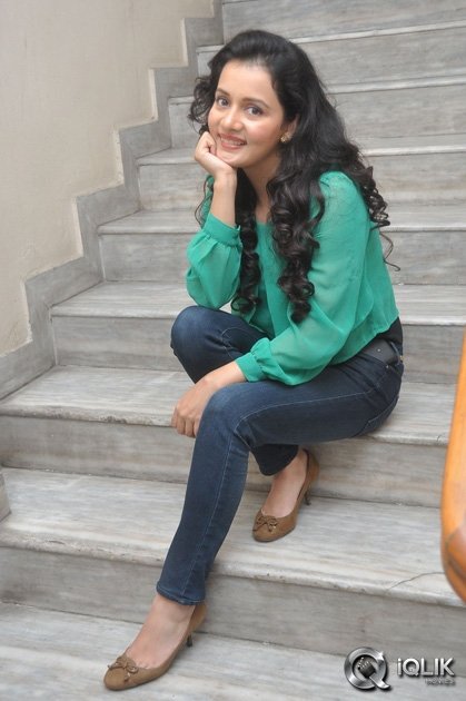 Sulagna-Panigrahi-at-Ishq-Wala-Love-Movie-Press-Meet